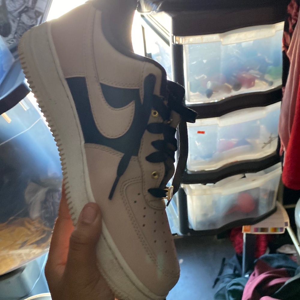 Nike air low top